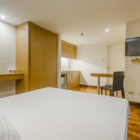 Salcedo Suites Makati City Екстериор снимка